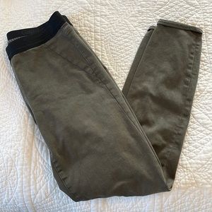 Gap resolution pull-on dark green leggings
